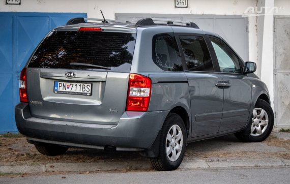 Kia Carnival 2.9 CRDi VGT, 136kW, M5 / AJ NA SPLÁTKY / PROTIÚČET / 2008 šedá