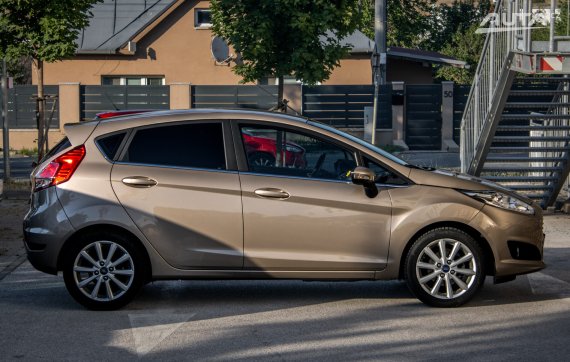 Ford Fiesta 1.0 EcoBoost SCTi, 74kW, M5, 5d. / AJ NA SPLÁTKY / PROTIÚČET / 2015 hnědá