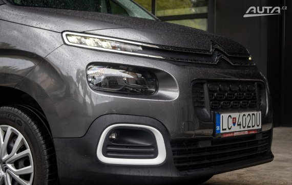 Citroën Berlingo Business BlueHDi 100 SS Feel Pack M 75kW / AJ NA SPLÁTKY / PROTIÚČET / 2022 šedá