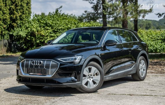 Audi E-tron 50 Quattro 230kW / V ZÁRUKE / AJ NA SPLÁTKY / PROTIÚČET 2022 - hlavní pohled