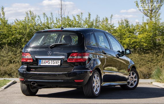 Mercedes-Benz B trieda 180 CDI 2009 CVT/1 80kW / AJ NA SPLÁTKY / PROTIÚČET 2009 černá