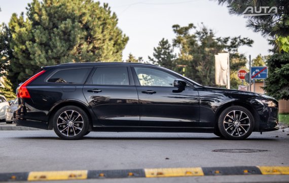 Volvo V90 D3 2.0L 110kW AT/8 FWD / AJ NA SPLÁTKY / PROTIÚČET 2017 černá