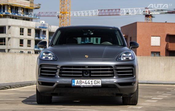 Porsche Cayenne 4x4 / 250kW / A8 / ZÁRUKA / AJ NA SPLÁTKY / PROTIÚČET 2018 šedá