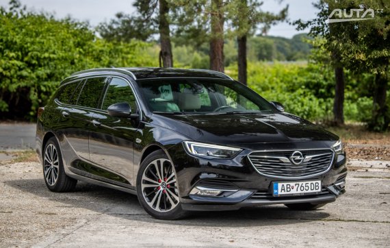 Opel Insignia ST 2.0 Turbo 191kW AT/8 AWD / AJ NA SPLÁTKY / PROTIÚČET 2018 černá