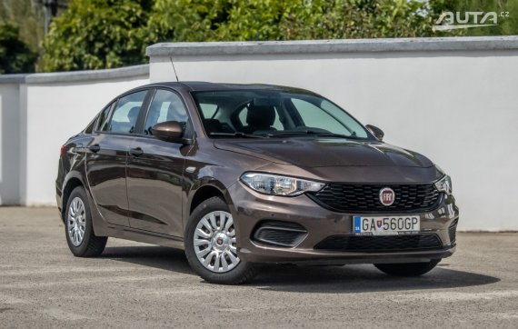 Fiat Tipo 1.3 MT/5 70kW FWD / AJ NA SPLÁTKY / PROTIÚČET 2016 hnědá