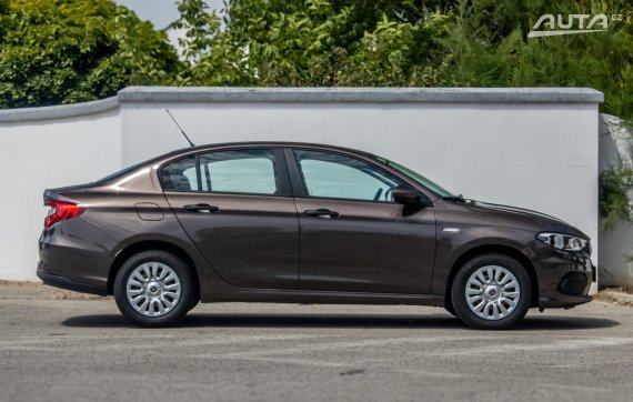 Fiat Tipo 1.3 MT/5 70kW FWD / AJ NA SPLÁTKY / PROTIÚČET 2016 hnědá