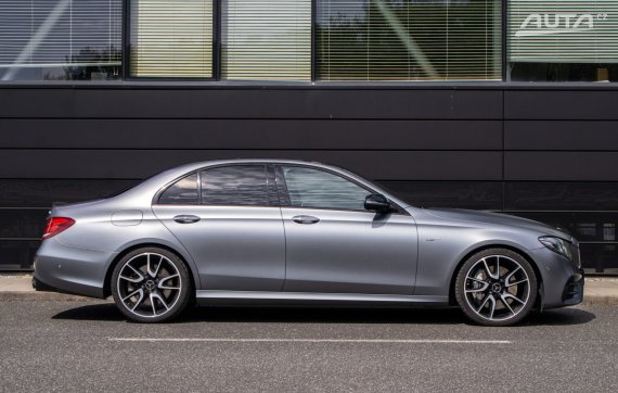 Mercedes-Benz E trieda Sedan E53 AMG 4MATIC+ / 320kW / A9 / ZÁRUKA / AJ NA SPLÁTKY / PROTIÚČET 2018 šedá
