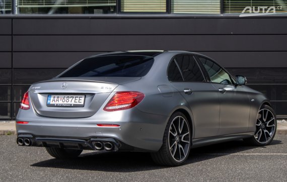 Mercedes-Benz E trieda Sedan E53 AMG 4MATIC+ / 320kW / A9 / ZÁRUKA / AJ NA SPLÁTKY / PROTIÚČET 2018 šedá