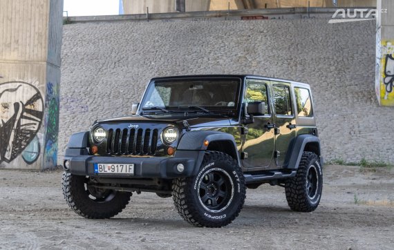 Jeep Wrangler 2.8 CRD Unlimited AT na 35" / Aj na splátky a protiúčet / 2011 - hlavní pohled