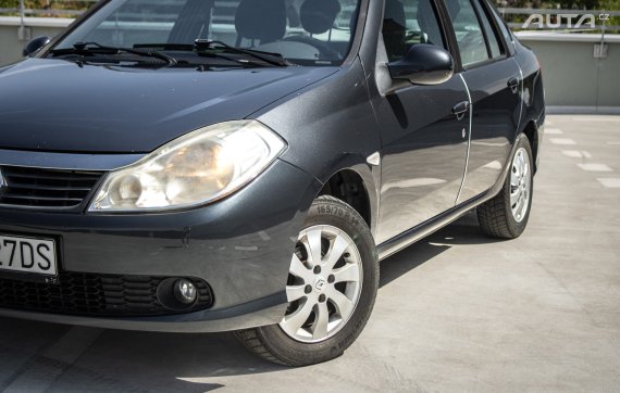 Renault Thalia 1.2 16V Evo, 55kW / AJ NA SPLÁTKY / PROTIÚČET / 2013 šedá
