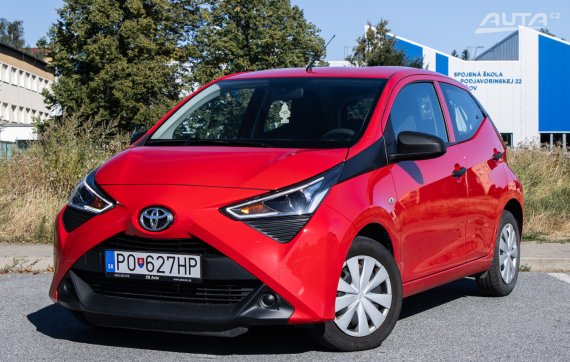Toyota Aygo 1.0 VVT-i x, 53kW (2021) / AJ NA SPLÁTKY / PROTIÚČET / 2021 - hlavní pohled