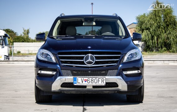 Mercedes-Benz ML 350 BlueTEC 4MATIC, 190kW, A7 / AJ NA SPLÁTKY / PROTIÚČET / 2015 modrá