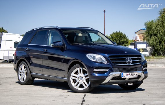 Mercedes-Benz ML 350 BlueTEC 4MATIC, 190kW, A7 / AJ NA SPLÁTKY / PROTIÚČET / 2015 modrá