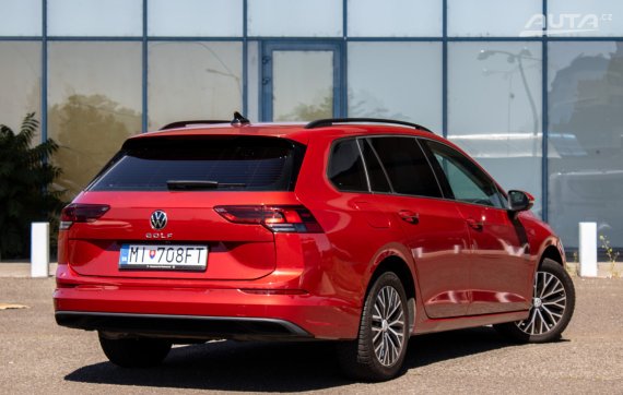 Volkswagen Golf Variant 1.5 TSI Life / 96kW / M6 / ZÁRUKA / AJ NA SPLÁTKY / PROTIÚČET 2022 červená