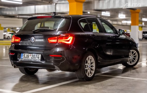 BMW 118 d 2017 RWD MT/6 110kW 2017 černá