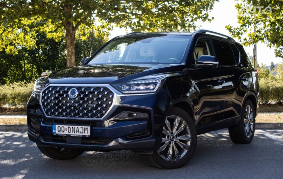 SsangYong Rexton 2.2 e-XDI 4x4 A/T, 148kW (2024) / AJ NA SPLÁTKY / PROTIÚČET / 2024 - hlavní pohled