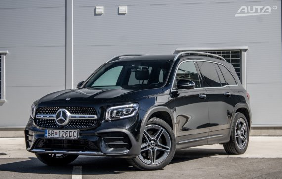 Mercedes-Benz GLB 220d 4MATIC 2022 AT/8 140kW / AJ NA SPLÁTKY / PROTIÚČET 2022 - hlavní pohled