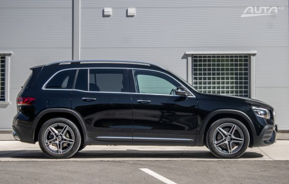 Mercedes-Benz GLB 220d 4MATIC 2022 AT/8 140kW / AJ NA SPLÁTKY / PROTIÚČET 2022 černá