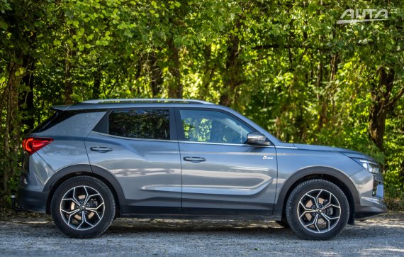 SsangYong Korando 1.5 Turbo MT/6 120kW 4x4 / AJ NA SPLÁTKY / PROTIÚČET 2022 šedá