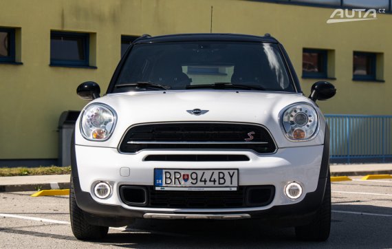 Mini Countryman Cooper S ALL4 / 140kW / A6 / ZÁRUKA / AJ NA SPLÁTKY / PROTIÚČET 2015 bílá
