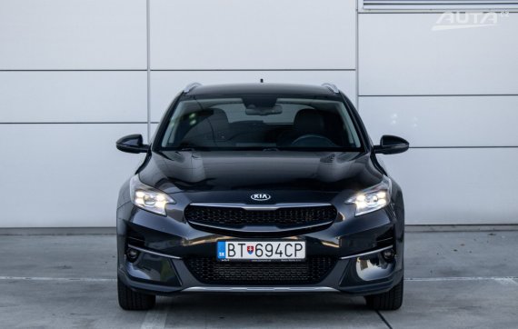 Kia XCeed 1.6 CRDi Gold / 100kW / A7 / ZÁRUKA / AJ NA SPLÁTKY / PROTIÚČET 2021 černá