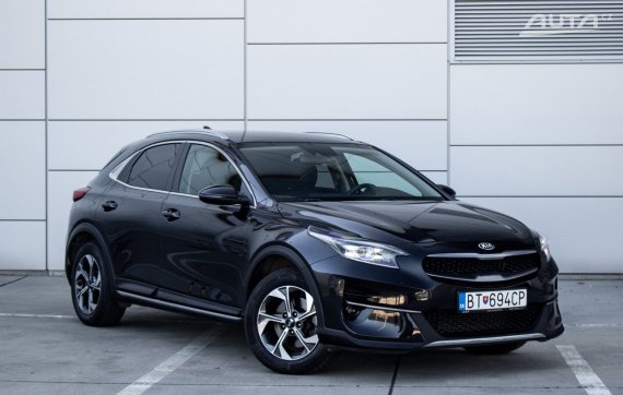 Kia XCeed 1.6 CRDi Gold / 100kW / A7 / ZÁRUKA / AJ NA SPLÁTKY / PROTIÚČET 2021 černá