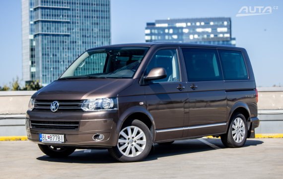 Volkswagen Multivan T5 2.0 TDi Highline MT/6 132kW - 7 Miest / AJ NA SPLÁTKY / PROTIÚČET 2011 - hlavní pohled
