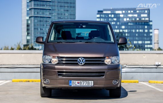 Volkswagen Multivan T5 2.0 TDi Highline MT/6 132kW - 7 Miest / AJ NA SPLÁTKY / PROTIÚČET 2011 hnědá