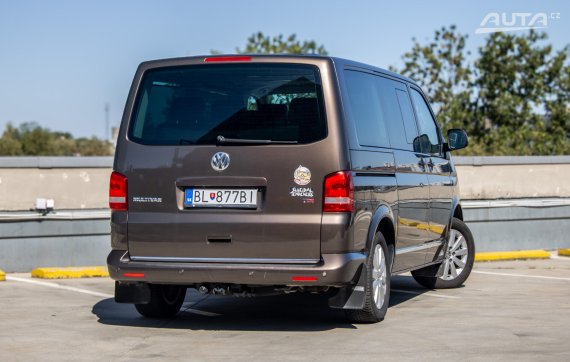 Volkswagen Multivan T5 2.0 TDi Highline MT/6 132kW - 7 Miest / AJ NA SPLÁTKY / PROTIÚČET 2011 hnědá