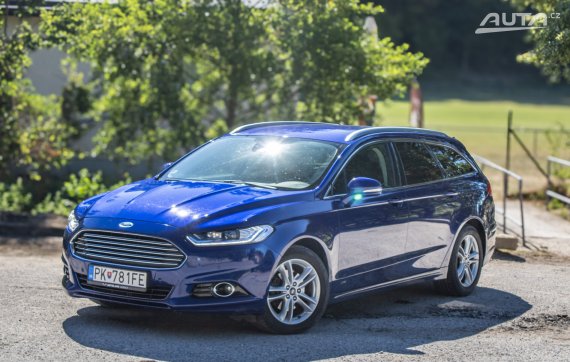 Ford Mondeo Combi 2.0 TDCi Duratorq Vignale AWD, 132kW, A6 / FINANCOVANIE / PROTIHODNOTA 2017 modrá