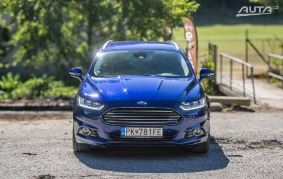 Ford Mondeo Combi 2.0 TDCi Duratorq Vignale AWD, 132kW, A6 / FINANCOVANIE / PROTIHODNOTA 2017 modrá