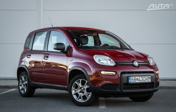 Fiat Panda 0.9 TwinAir Turbo 4x4, 62,5 kW, M6, 5d. / AJ NA SPLÁTKY / PROTIÚČET / 2015 červená