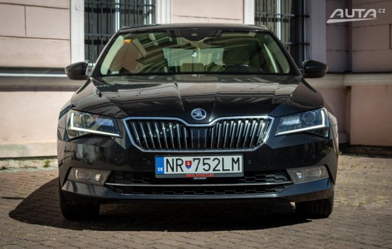 Škoda Superb 2.0 TDI Style DSG / 110kW / A6 / ZÁRUKA / AJ NA SPLÁTKY / PROTIÚČET 2018 černá