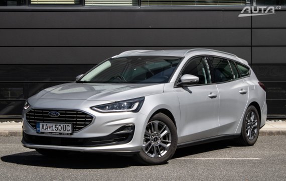 Ford Focus Kombi 1.5 EcoBlue Titanium / 85kW / A8 / ZÁRUKA / AJ NA SPLÁTKY / PROTIÚČET 2025 - hlavní pohled