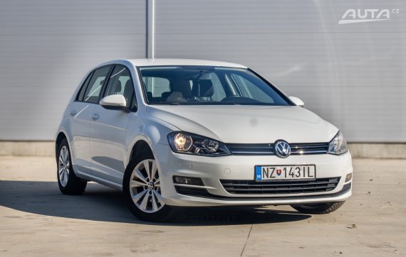 Volkswagen Golf 1.6 TDI MT/5 81kW 2016 / AJ NA SPLÁTKY / PROTIÚČET 2016 bílá