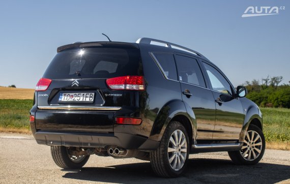 Citroën C-Crosser 2.2 HDi Exclusive / 115kW / A6 / AJ NA SPLÁTKY / PROTIÚČET 2012 černá