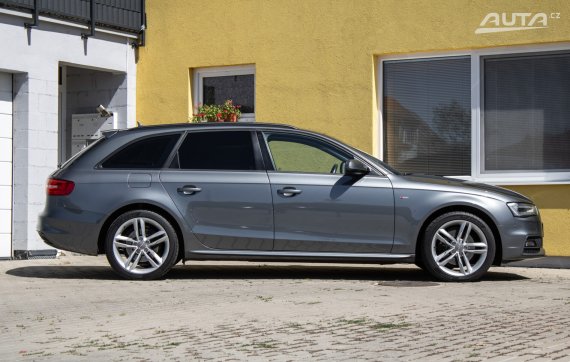 Audi A4 Avant 2.0 TDI S-Line / 110kW / A7 / ZÁRUKA / AJ NA SPLÁTKY / PROTIÚČET 2015 šedá