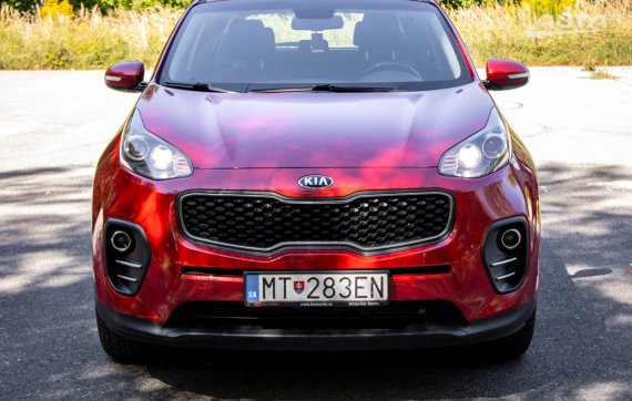 Kia Sportage 1.7 CRDi Silver 2018 červená