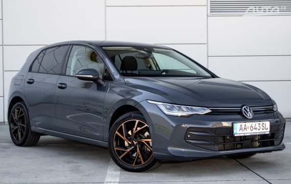 Volkswagen Golf 1.5 eTSI eHybrid Limited DSG / 110kW / A6 / ZÁRUKA / AJ NA SPLÁTKY / PROTIÚČET 2025 šedá