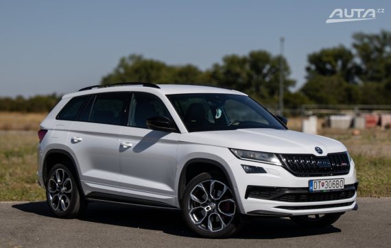 Škoda Kodiaq 2.0 TDI RS 4x4 DSG / 176kW / A7 / ZÁRUKA / AJ NA SPLÁTKY / PROTIÚČET 2020 bílá