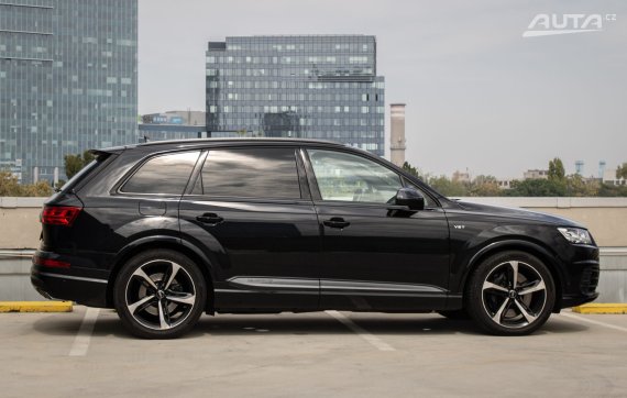 Audi Q7 SQ7 4.0 TDI quattro tiptronic, 320kW, A8 / AJ NA SPLÁTKY / PROTIÚČET / 2017 černá