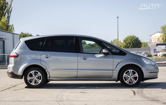 Ford S-Max 1.8 TDCi Trend, 92kW, M6 / AJ NA SPLÁTKY / PROTIÚČET / 2010 šedá