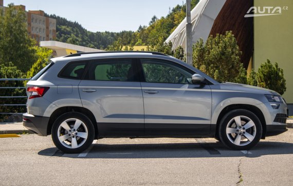 Škoda Karoq 2.0 TDI Ambition 4x4 / 110kW / M6 / ZÁRUKA / AJ NA SPLÁTKY / PROTIÚČET 2019 šedá
