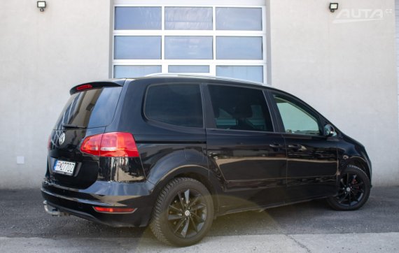 Volkswagen Sharan 2.0 TDI Trendline / 103kW / M6 / ZÁRUKA / AJ NA SPLÁTKY / PROTIÚČET 2011 černá
