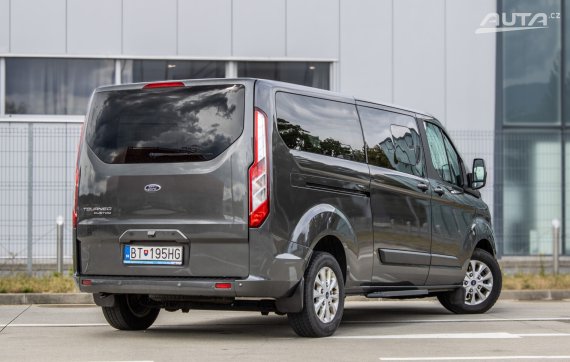Ford Tourneo Custom 2.0 TDCi 320 L2H1 Family | 2.0 EcoBlue 110 kW / AJ NA SPLÁTKY / PROTIÚČET 2022 šedá
