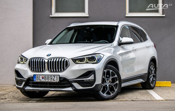 BMW X1 Xline xDrive 18d 110kW AT/8 2019 / AJ NA SPLÁTKY / PROTIÚČET 2019 - hlavní pohled