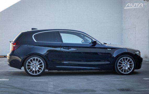 BMW Rad 1 Coupé 130i Limited Sport Edition E81, 195kW, M6 / AJ NA SPLÁTKY / PROTIÚČET / 2007 černá
