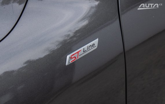 Ford Kuga 112kW CVT/1 4x4 Hybrid / AJ NA SPLÁTKY / PROTIÚČET 2022 šedá