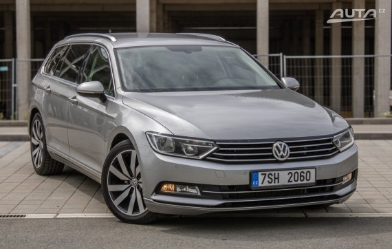 Volkswagen Passat 2016 110kW MT/6 2016 stříbrná metalíza