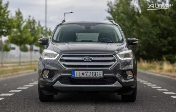 Ford Kuga 2.0 TDCi AWD 110kW MT/6 / AJ NA SPLÁTKY / PROTIÚČET 2017 šedá